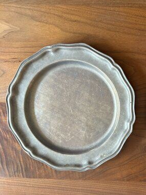 Vintage Wilton Armetale Plates - Set of 2 (RWP Columbia PA)